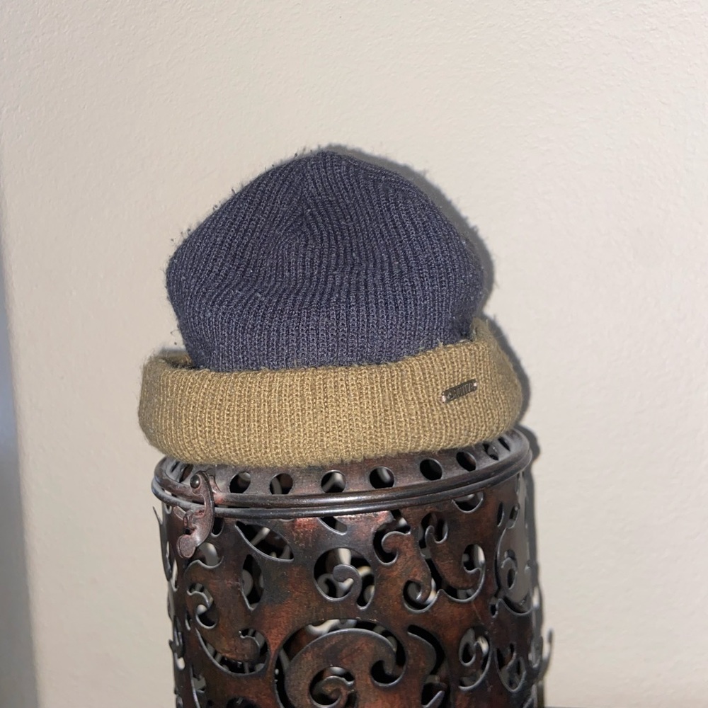 Active Ride Shop reversible grey & tan beanie retro winter outdoor snow headwear